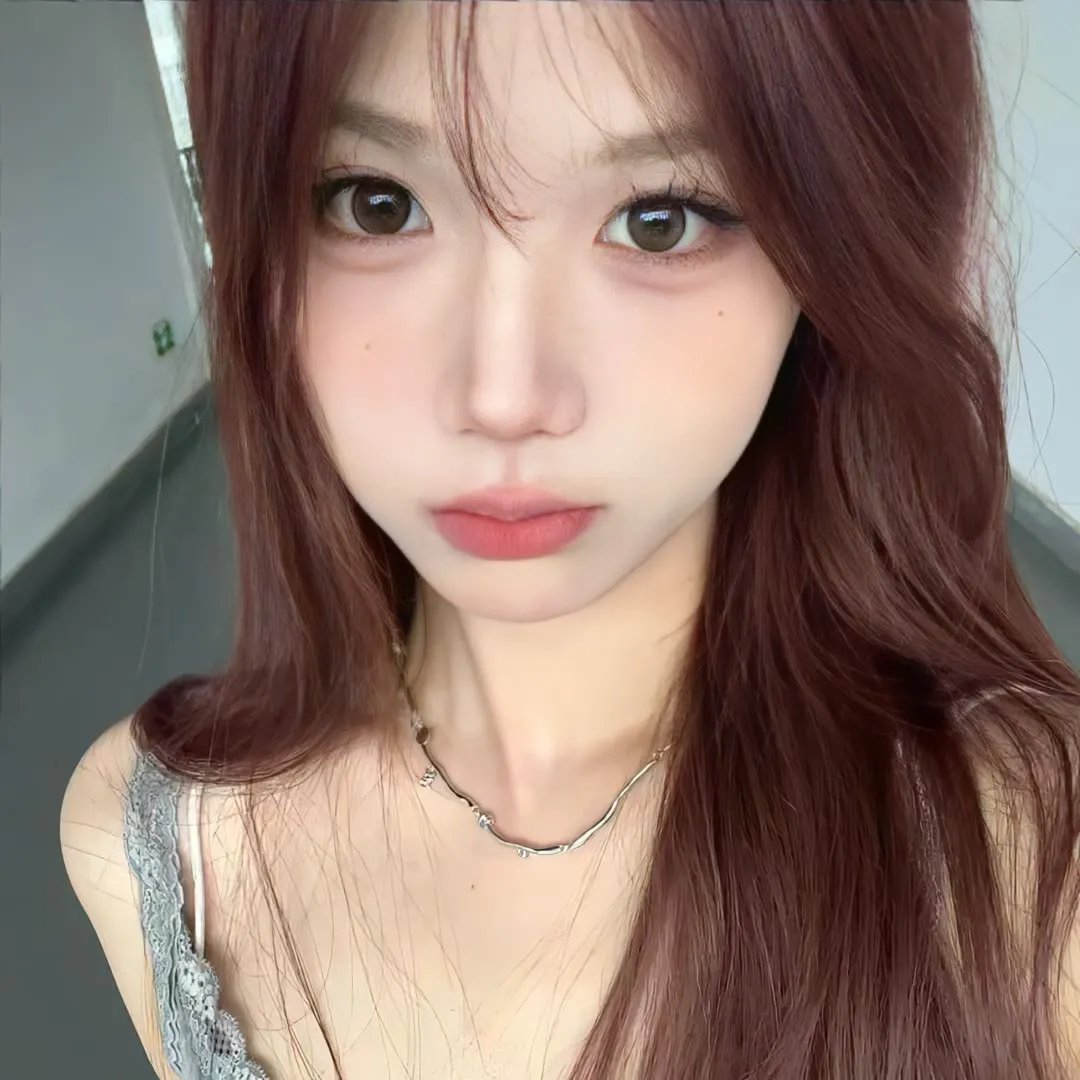 彼女